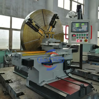 La machine à tour CNC horizontale fonctionne facilement face au tour pour la moisissure des pneus