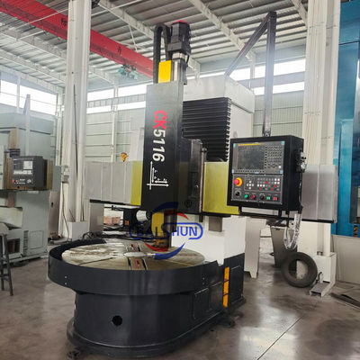 La machine à tourner GSK est une machine à tourner CNC de type vertical avec tête de meulage et de fraisage