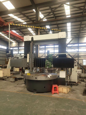 Machine à tour vertical CNC de type suisse à double fuseau pour surfaces cylindriques et coniques