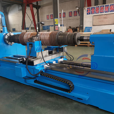 Machine à tourner et à encastrer des rouleaux en acier à rouleaux CNC