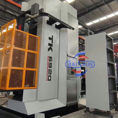 Grand 5 axes horizontale CNC de perçage et de fraisage machine avec fraisage de tête d'angle