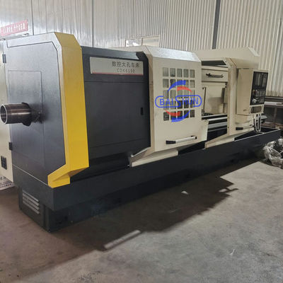 La machine à tourner en filetage de tuyaux CNC de diamètre 530 mm