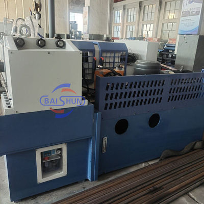 Machine à rouler à la ligne de fil pour la fabrication de fils