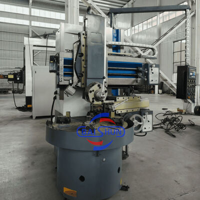 Tour vertical manuelle à tourelle à colonne unique C5116 avec une longueur de tournage maximale de 1600 mm, une capacité de charge de 5 tonnes et un moteur de broche de 30 kW